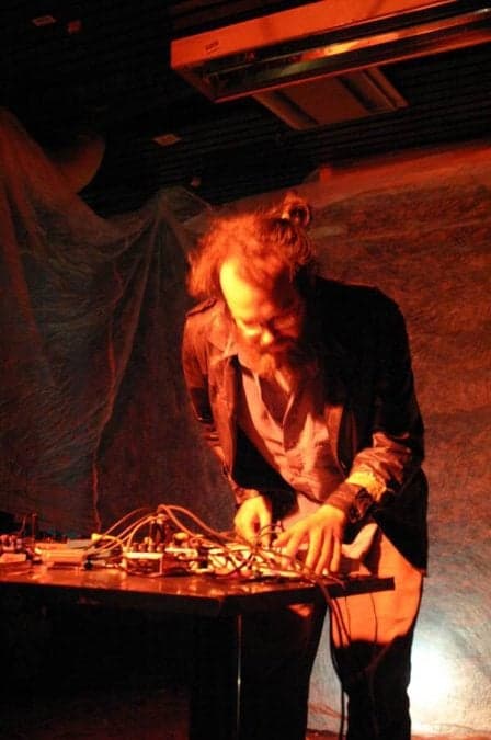 Thursday 11th April, Presentation and gig by Holzkopf