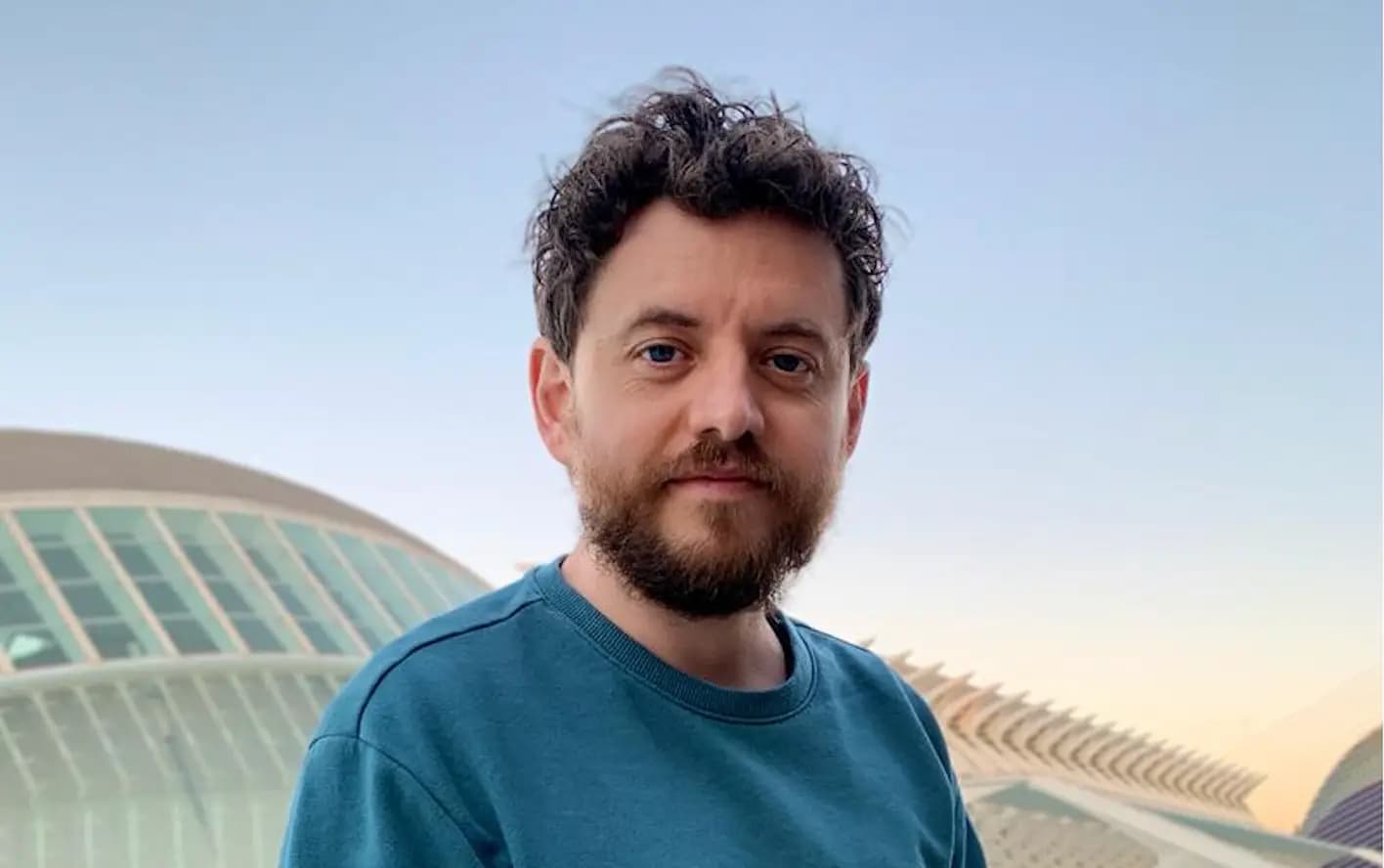 Welcoming writer Dom Aversano: exploring the interaction between technology, music, and globalisation.